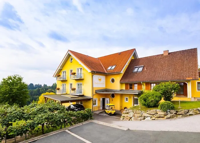 Golf & Thermenland Sonnenpension Fruehstueckshotel Burgauberg Stegersbach