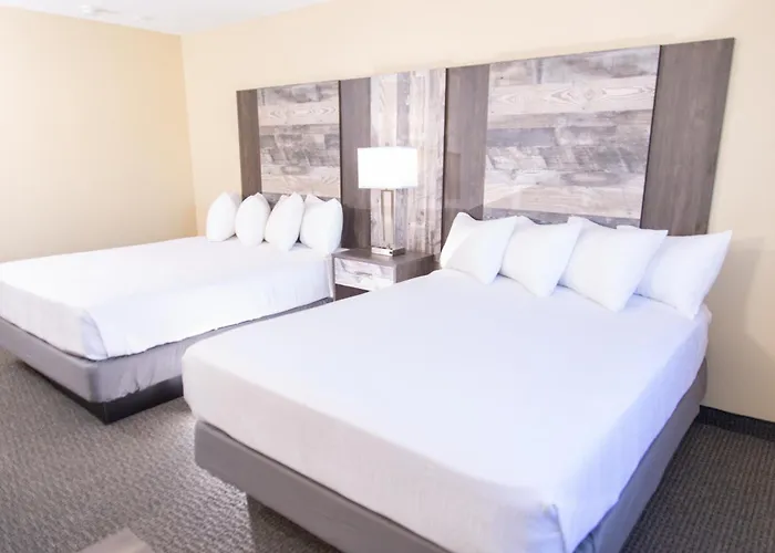 The Stone Castle Hotel & Conference Center Branson