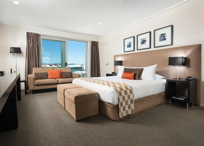 Hotel On Devonport