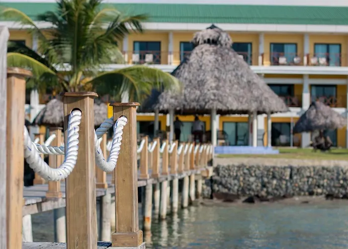 Playa Tortuga Hotel And Beach Resort Bluff Beach