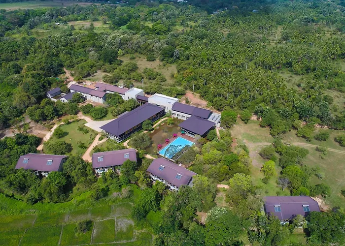Tropical Life Resort And Spa