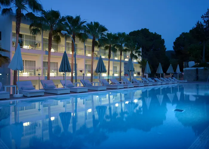 Grupotel Ibiza Beach Resort - Adults Only Portinatx
