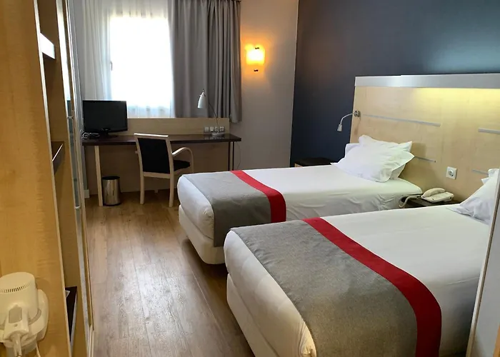Holiday Inn Express Vitoria By Ihg