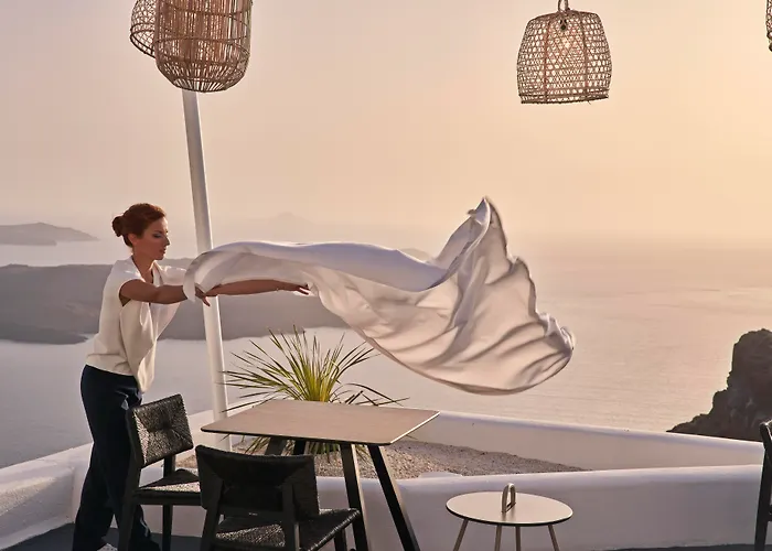 Astra Suites Imerovigli 