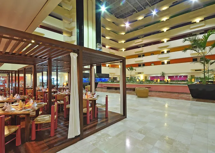 Galeria Plaza Veracruz By Brisas