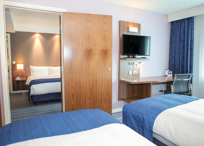 Holiday Inn Express London Heathrow T5 By Ihg Slough
