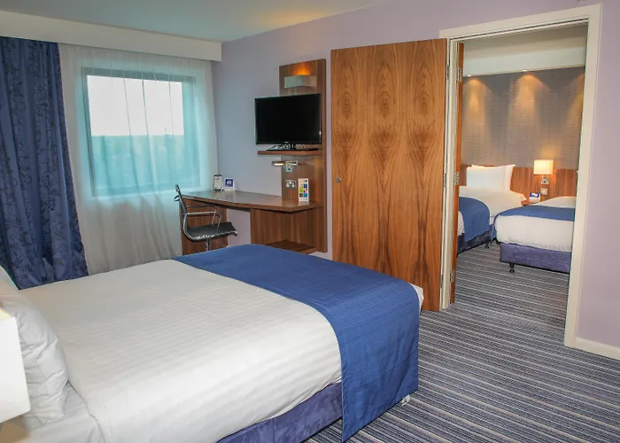 Holiday Inn Express London Heathrow T5 By Ihg Slough
