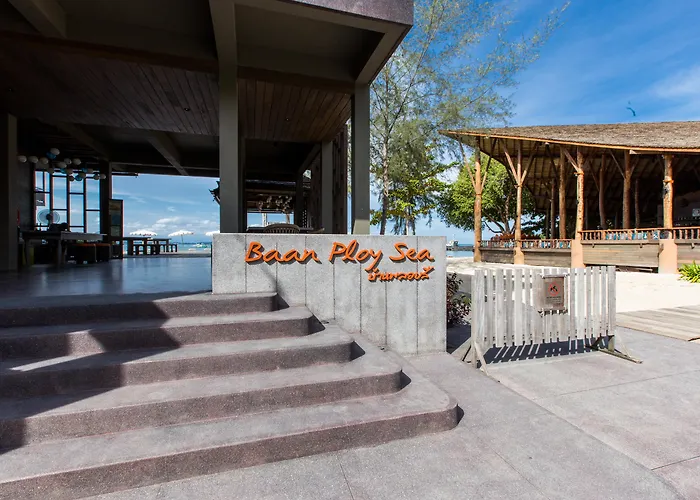 Baan Ploy Sea