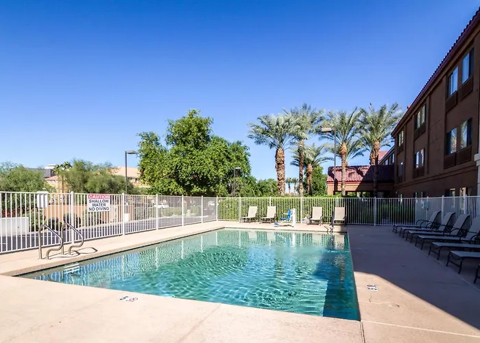 Red Roof Inn Plus+ Tempe - Phoenix Airport