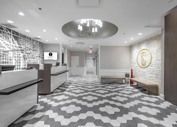 Hotel Saint Clair - Magnificent Mile