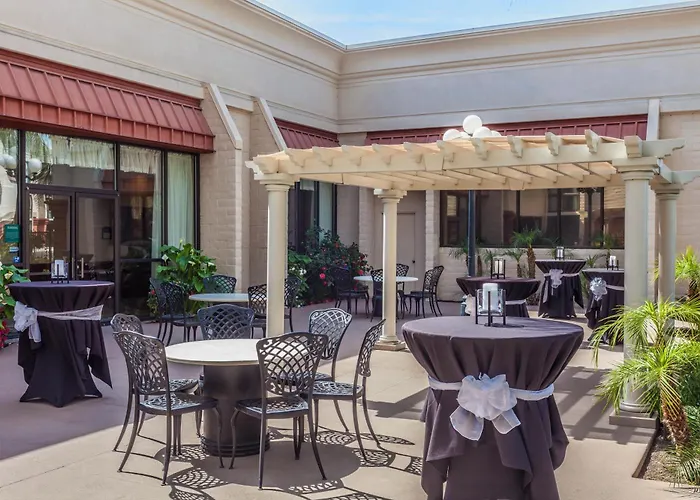 Wyndham Visalia