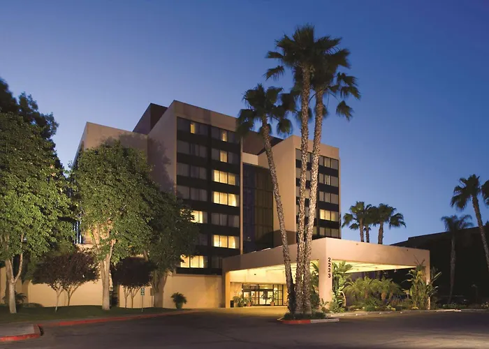 Doubletree By Hilton Convention Center