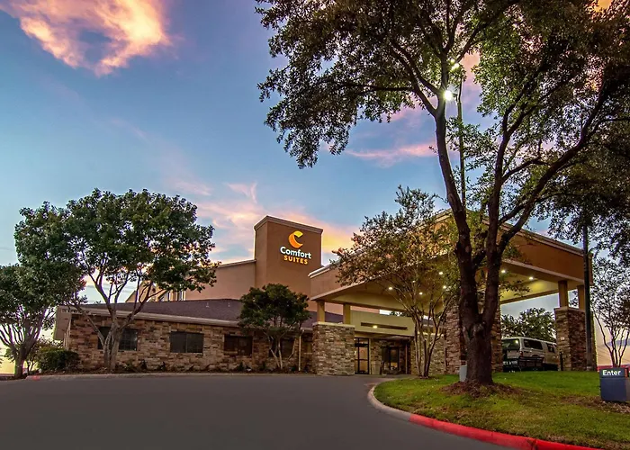 Comfort Suites Nw Dallas Near Love Field