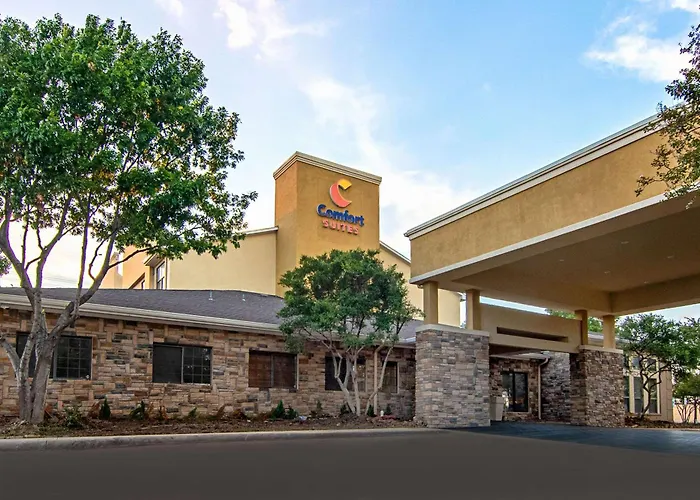 Comfort Suites Nw Dallas Near Love Field