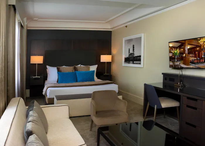 The Benson Portland, Curio Collection By Hilton