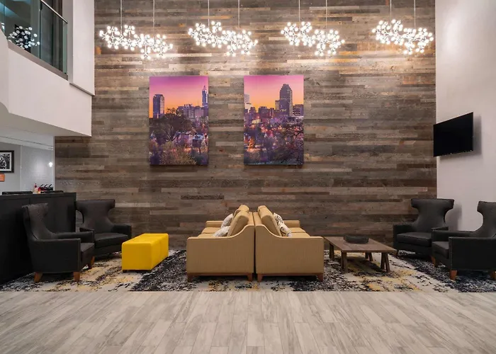 La Quinta By Wyndham Raleigh Downtown North