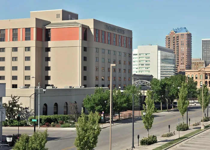 Embassy Suites Des Moines Downtown