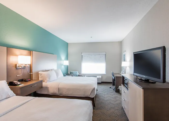 Holiday Inn & Suites Lake City By Ihg