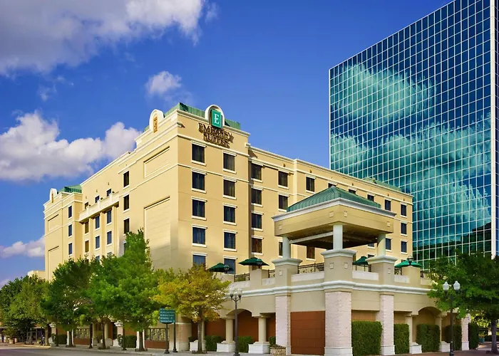 Embassy Suites By Hilton Downtown