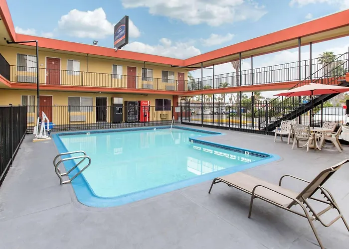 Howard Johnson Suites By Wyndham San Diego Chula Vista Bayfront