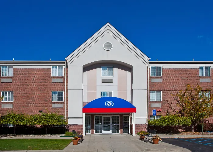 Sonesta Simply Suites Detroit Southfield