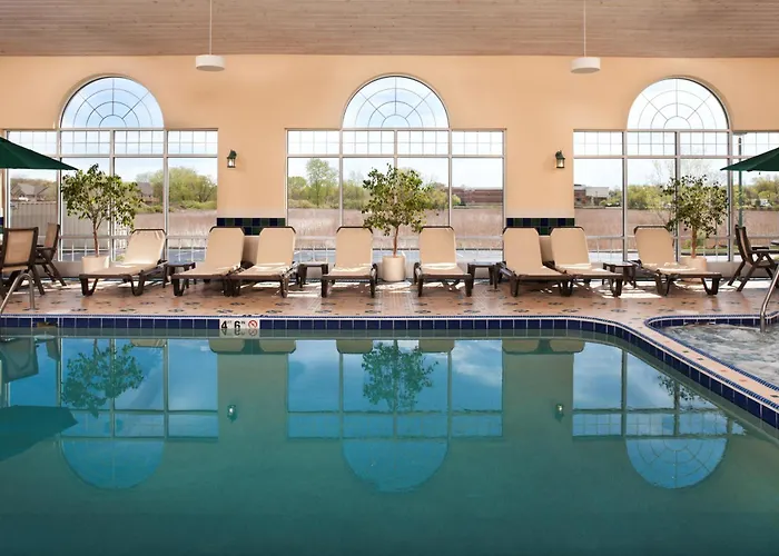 Country Inn & Suites By Radisson, Milwaukee West Brookfield , Wi