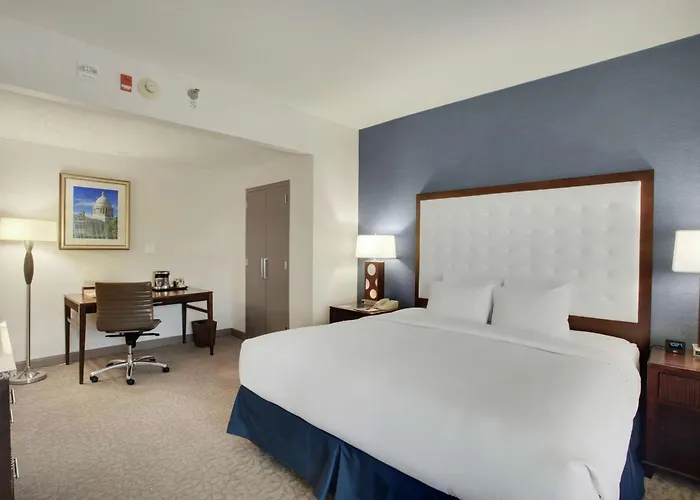 Doubletree By Hilton Little Rock Hotel