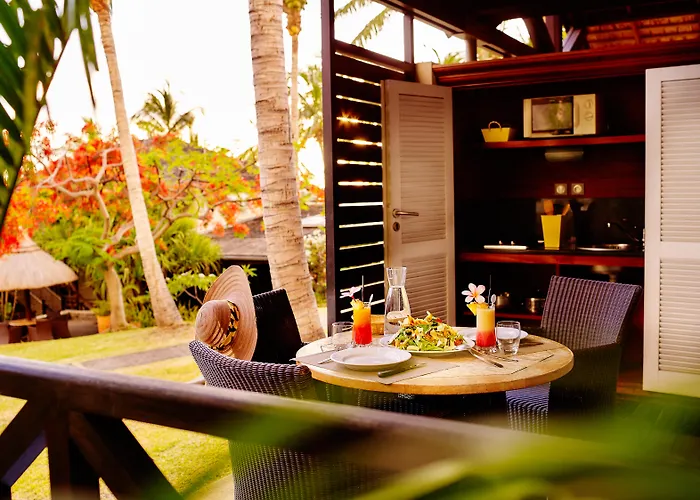 Iloha Seaview Hotel