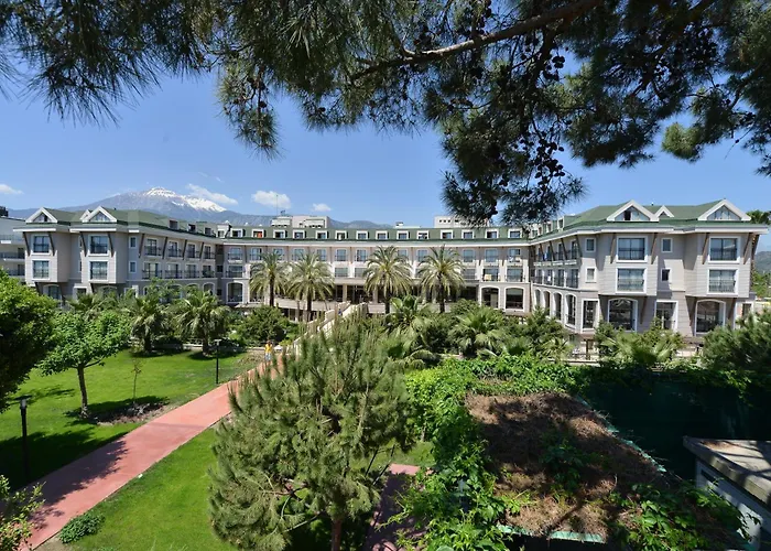 Lucida Beach Hotel Camyuva