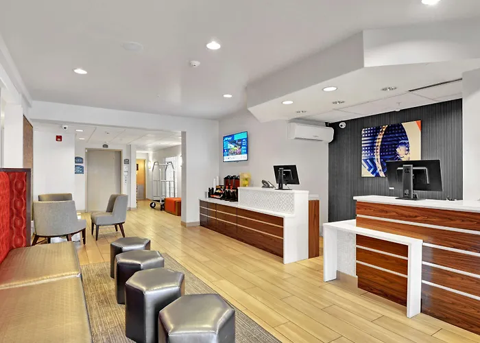 Executive Residency By Best Western Navigator Inn & Suites Everett