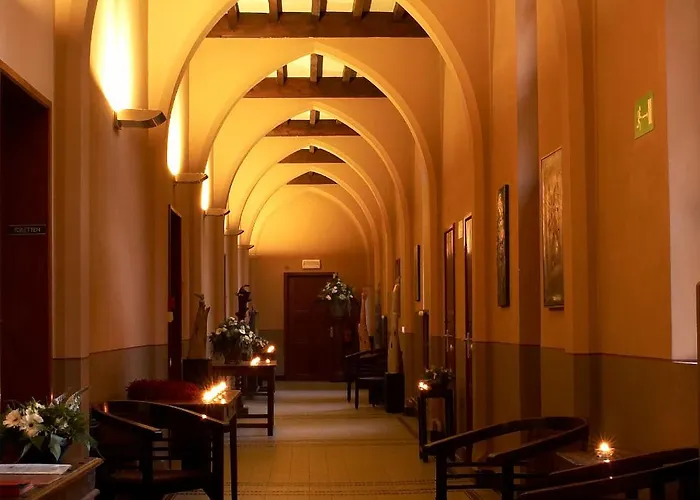 Hotel Monasterium PoortAckere