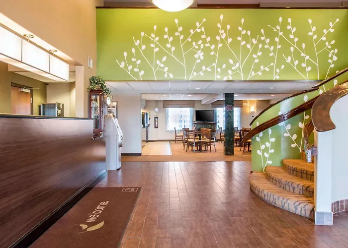 Sleep Inn & Suites Oregon - Toledo