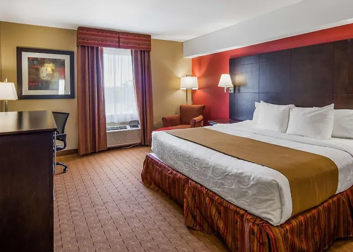 Best Western Plus Bowmanville