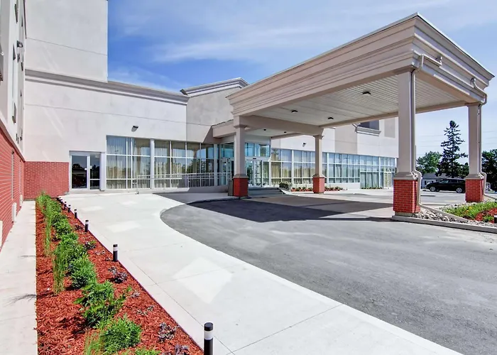 Best Western Plus Bowmanville