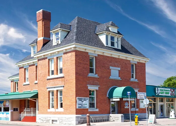 Ramada By Wyndham 1000 Islands Gananoque Hotel
