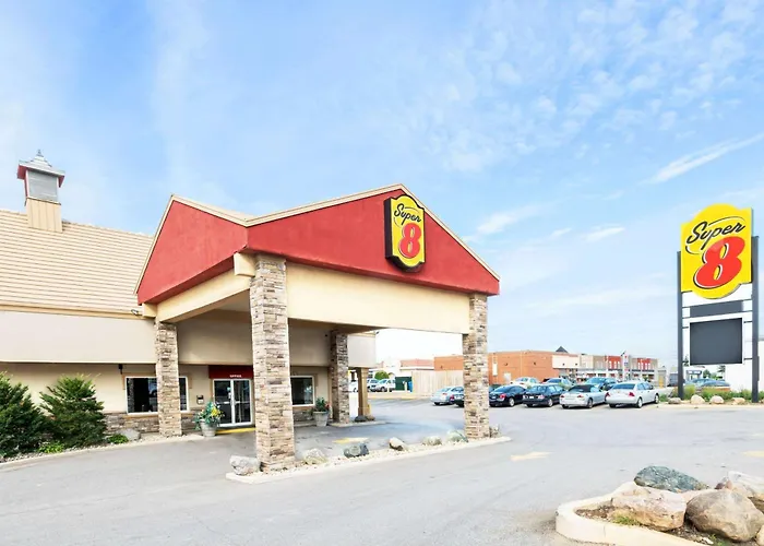 Super 8 By Wyndham Cambridge/Kitchener/Waterloo Area