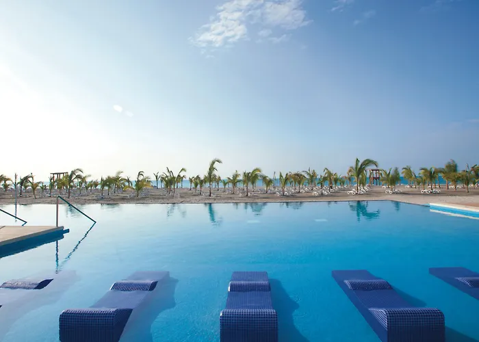 Riu Playa Blanca Hotel