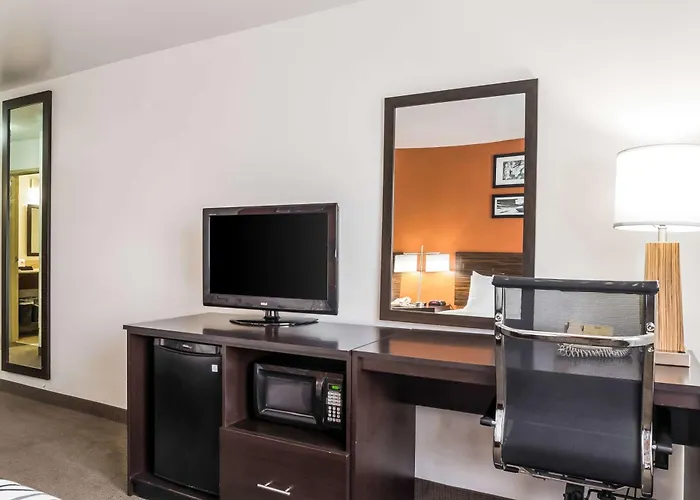 Sleep Inn & Suites North Liberty - Liberty City