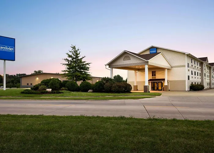Travelodge By Wyndham Clinton Valley West Court
