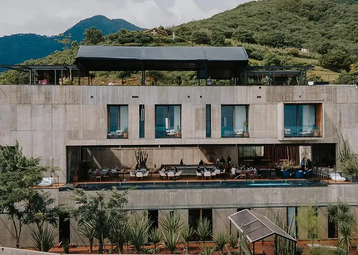 Flavia Hotel