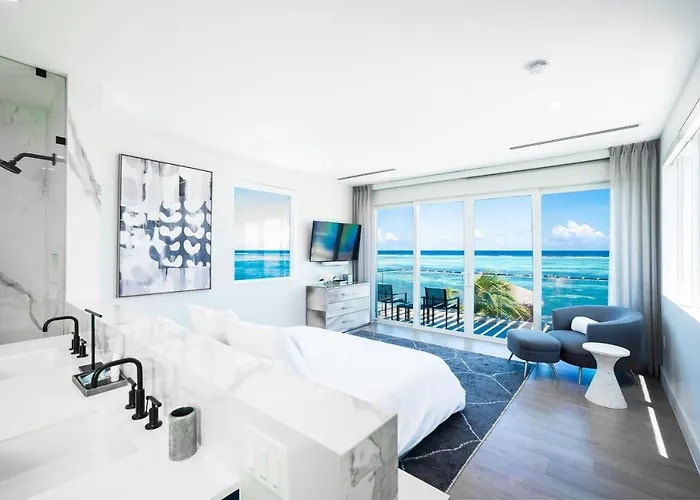 Black Urchin Boutique Resort
