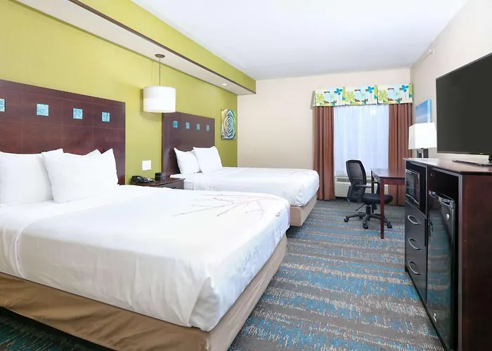 La Quinta By Wyndham Dallas Grand Prairie South