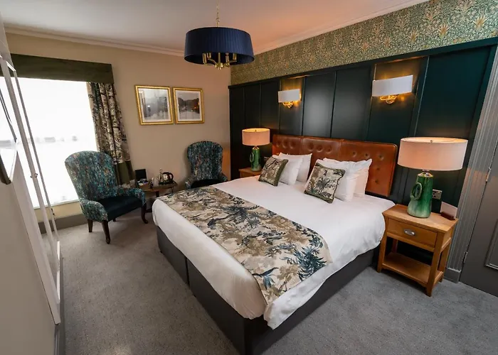 Riverside Hotel By Chef & Brewer Collection