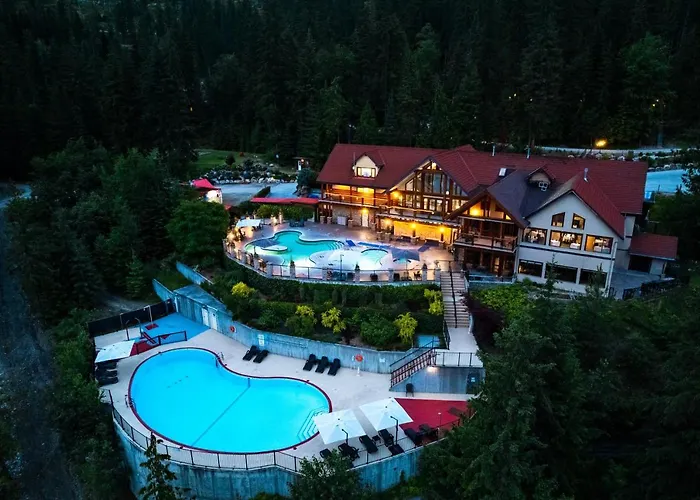 Halcyon Hot Springs Resort