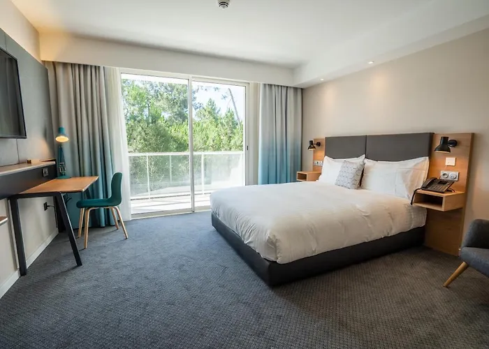 Holiday Inn - Bordeaux-Merignac By Ihg