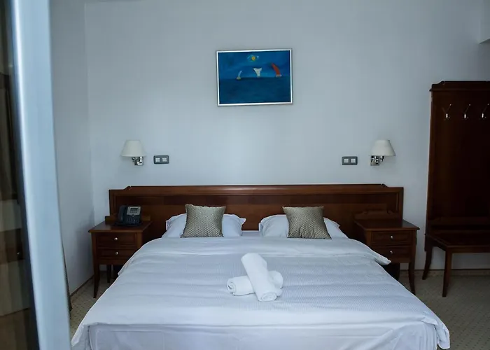 Hotel Hum