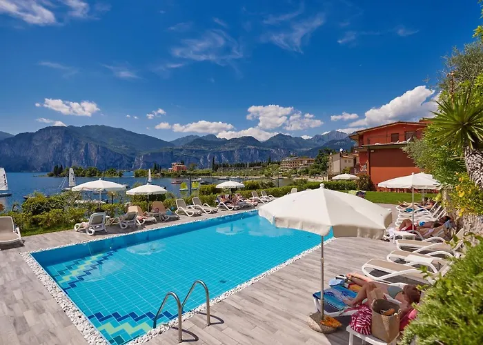 Beach Hotel Rosa