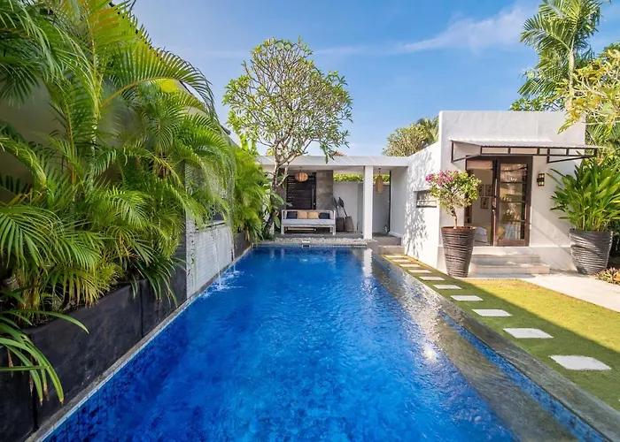 Lotus Luxury Villa Seminyak