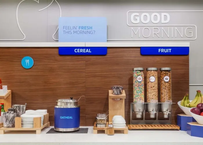 Holiday Inn Express Grand Rapids Southwest By Ihg