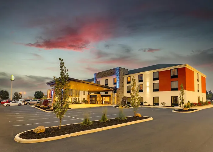 Holiday Inn Express & Suites Troy By Ihg